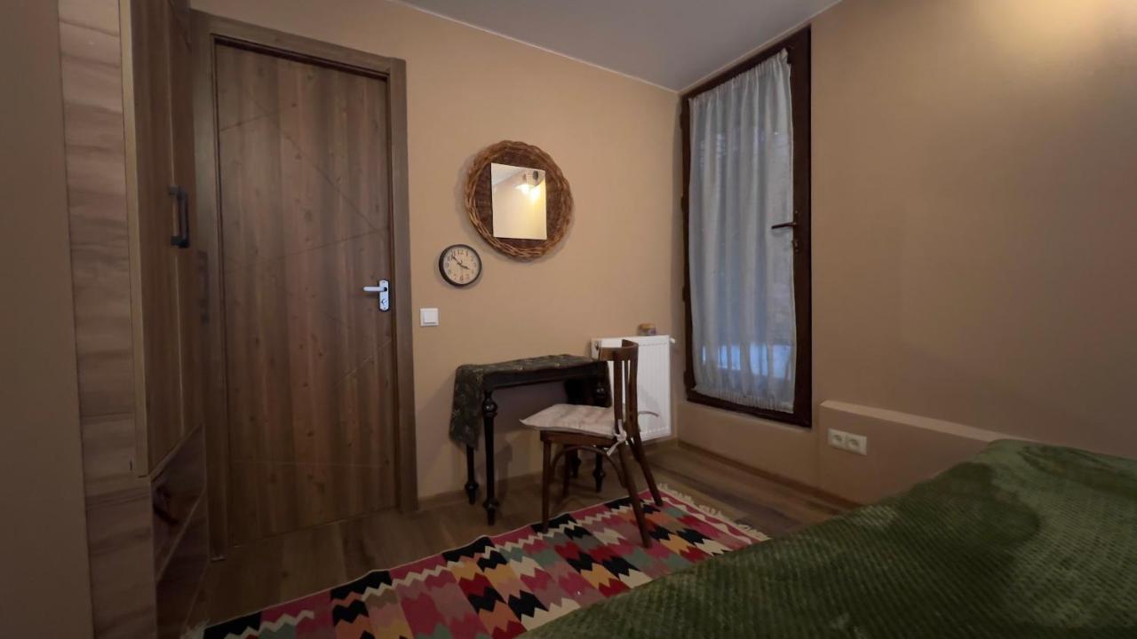 Hostel Nomad Tiflis Exterior foto